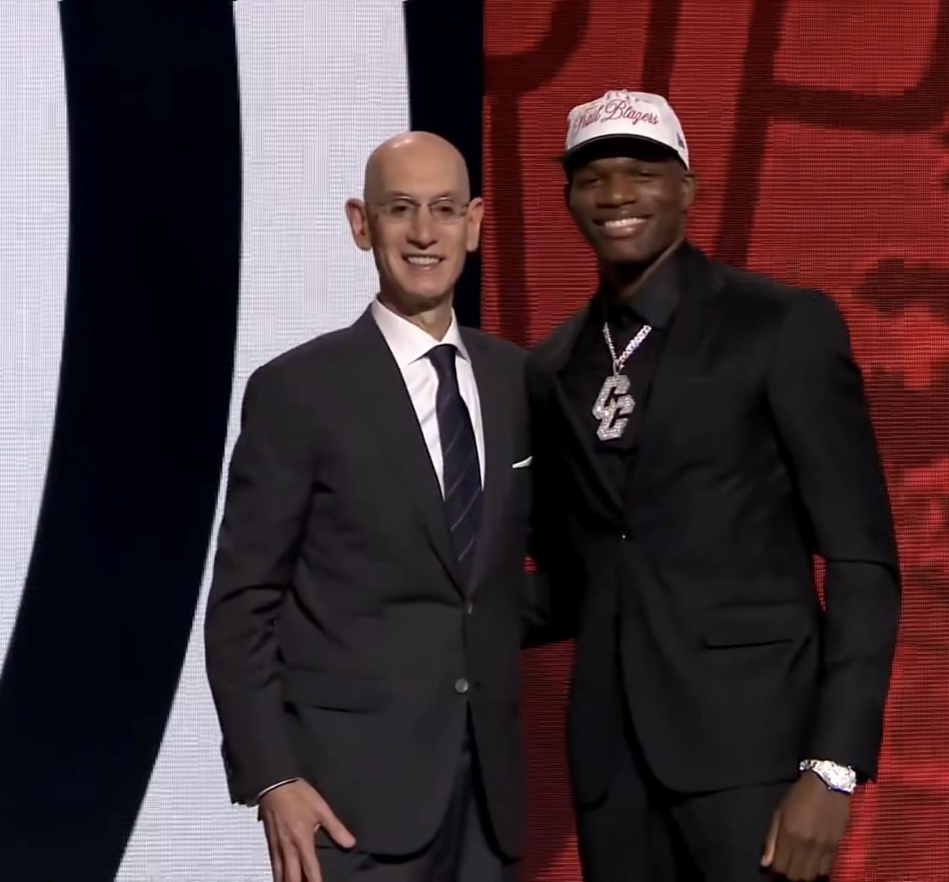  2025NBA選秀大會(huì )：開(kāi)拓者隊第11順位選中華盛頓大學(xué)前鋒考沃德